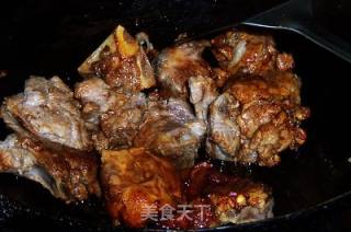 排骨焖土豆的做法步骤：2