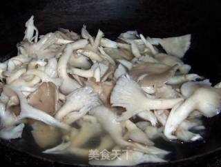 鲜蘑肉片的做法步骤：3