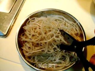 芦笋香菇焖粉条的做法步骤：5