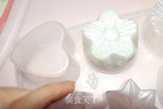 冰皮花月饼的做法步骤：2