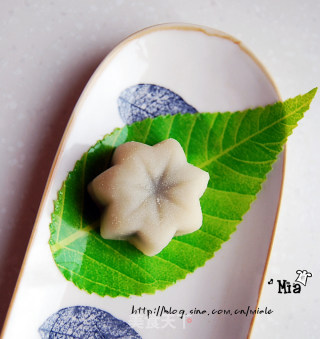 冰皮花月饼的做法步骤：2