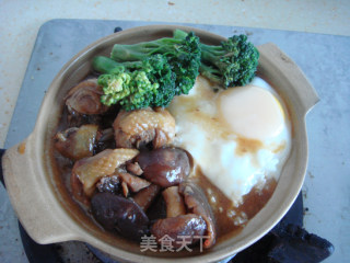 香菇滑鸡煲仔饭的做法步骤：3