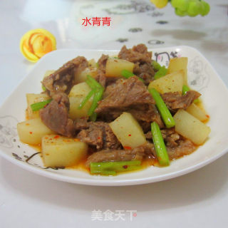 土豆炒牛腩的做法