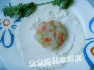 小鱼饼的做法步骤：2