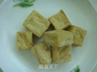 红烧芋头豆腐肉包的做法步骤：3
