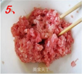 南煎丸子的做法步骤：2