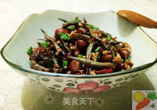 花生小鱼的做法