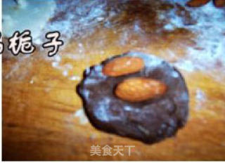 广式可可杏仁月饼的做法步骤：4