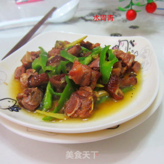 青椒腊鸡腿的做法