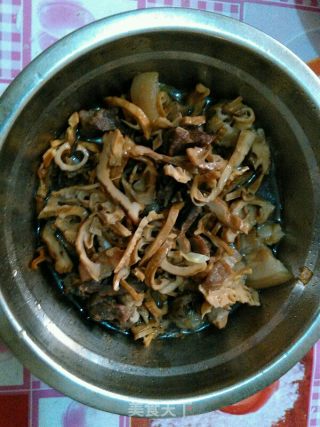 竹笋干焖五花肉的做法