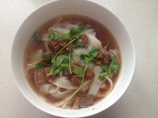 牛肉米粉（河粉）的做法