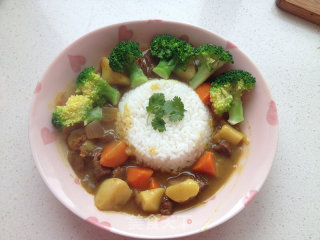 牛肉咖喱饭（原味）的做法