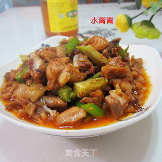 鱼香川味鸡丁的做法