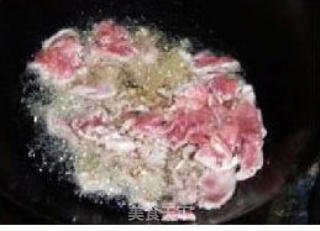 红红火火水煮肉片的做法步骤：2