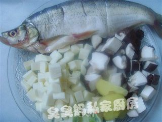 干烧鳜鱼的做法步骤：4