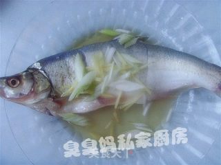 干烧鳜鱼的做法步骤：4