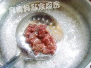 枸杞猪肝粥的做法步骤：3