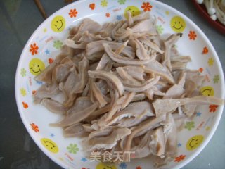 葱油金菇拌肚丝的做法步骤：2