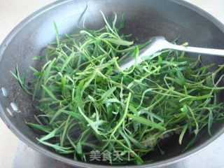 蒜蓉空心菜苗的做法步骤：2