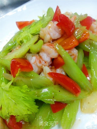 西芹炒虾仁的做法