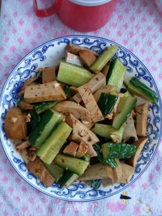 凉拌黄瓜素鸡的做法