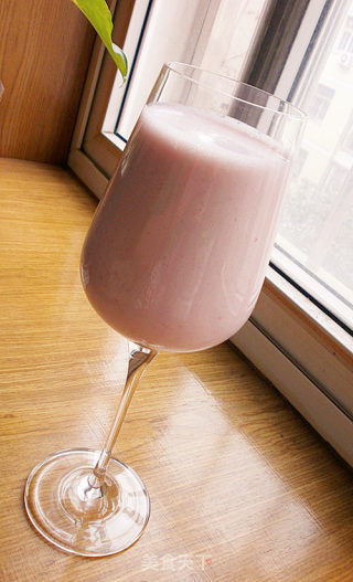 草莓思慕雪（Strawberry Smoothie）的做法