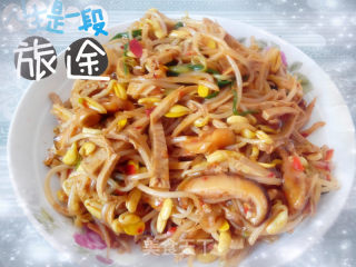 黄豆芽炒千层香干的做法