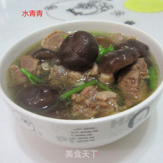 老鸭炖香菇的做法