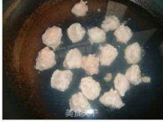 一碗鲜（附鱼丸制作方法的详解图）的做法步骤：3