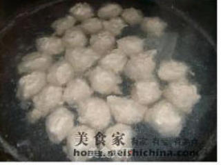 一碗鲜（附鱼丸制作方法的详解图）的做法步骤：3