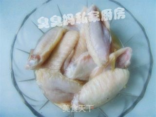 避风塘鸡翅的做法步骤：3