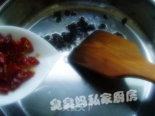 避风塘鸡翅的做法步骤：3