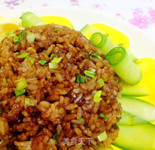酱油炒饭的做法