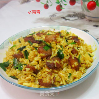 油咖喱腊肠蒜炒饭的做法