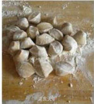 韭菜猪肉水饺的做法步骤：4