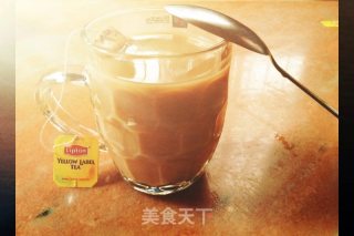 超级简单三步贵妇人丝滑红午奶茶（红茶伴奶茶）的做法