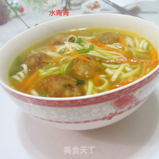 鱼丸汤面的做法