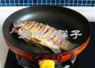 豆瓣鲫鱼的做法步骤：5