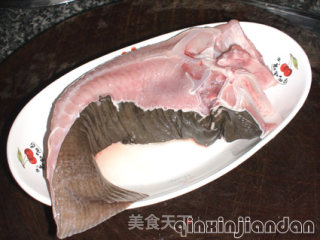 蒜子焖鳐鱼的做法步骤：3