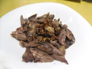 红油鸡心的做法