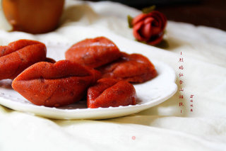 【烈焰红唇山楂糕】：给食物做个漂亮的造型的做法