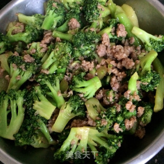 肉末炒西兰花的做法