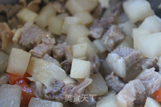 萝卜炖牛肉的做法