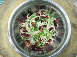 香辣绿豆芽的做法