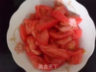 西红柿炒大头菜的做法步骤：2