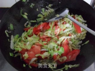 西红柿炒大头菜的做法步骤：2