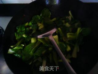 爆炒油菜的做法步骤：2