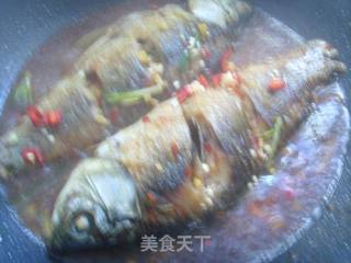 蒜香鲫鱼的做法步骤：3