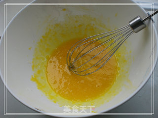 电饭锅版戚风椰蓉蛋糕（超详细）的做法步骤：3