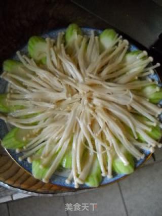 腊味蒸金针粉丝的做法步骤：2